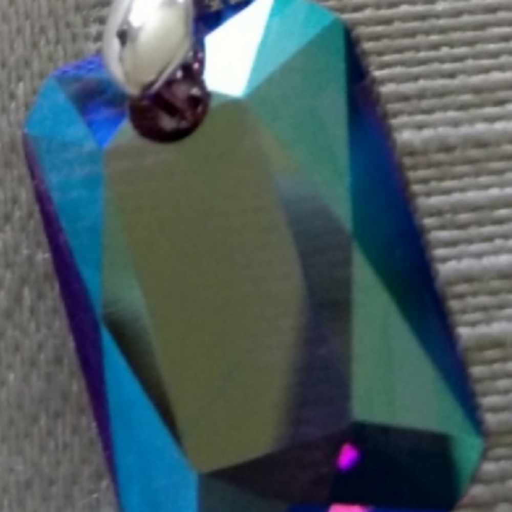 Crystal🎓Necklace - Picture 2 of 4
